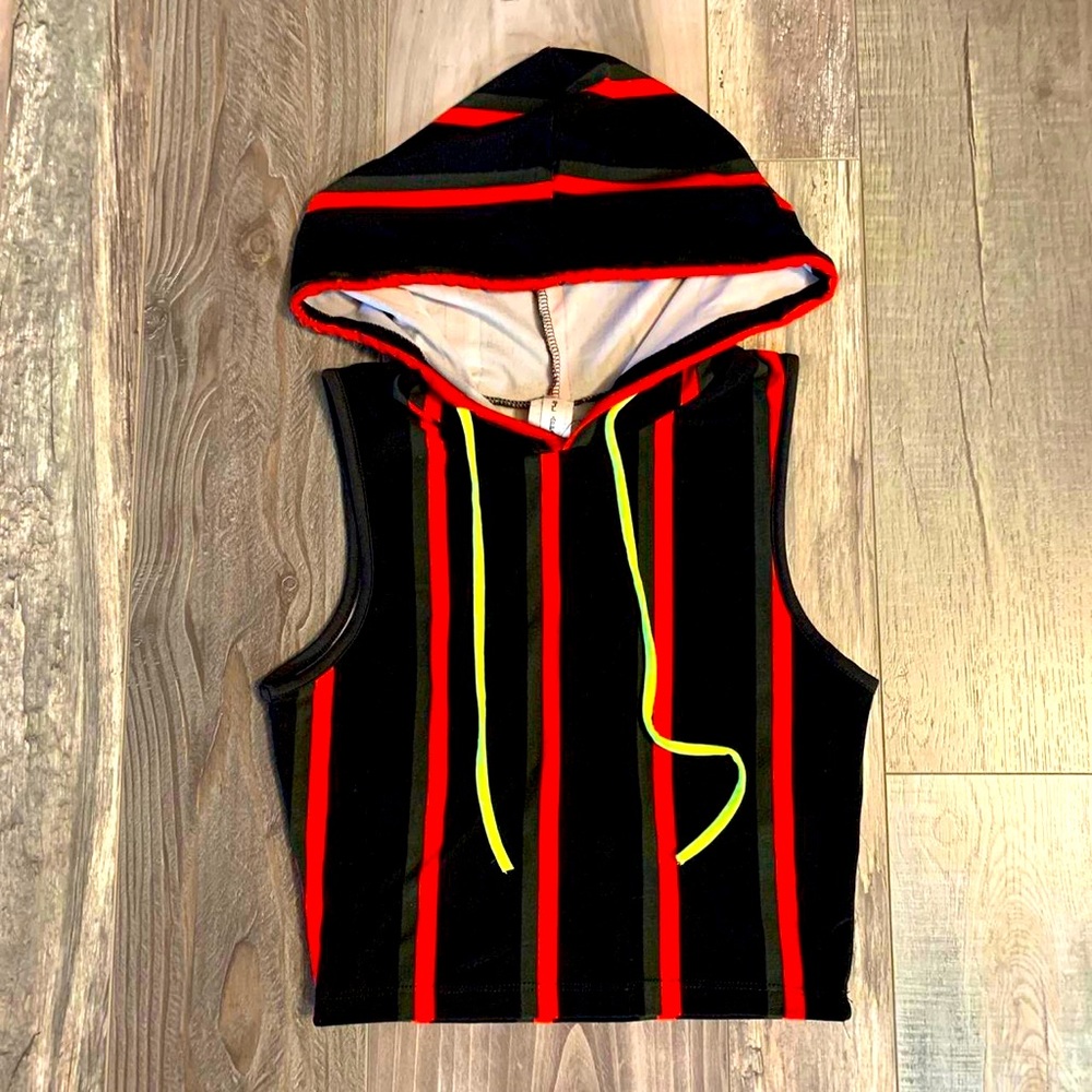 SJL Apparel Womens Hooded Crop Top Small Sleeveless Red Black Striped Stretch